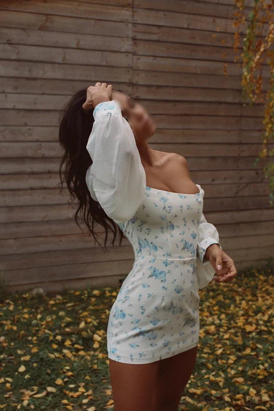 Проститутка Питера Алина с 2 размером груди предлагает интим услуги у метро Площадь Александра Невского  +7(981)155-42-85 - фото 2